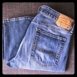 AE Men’s 360 Extreme Flex Jeans